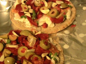 Gourmet Pita Pizza Rounds